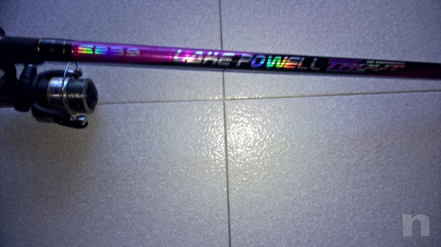 TRE CANNE DA PESCA E ACCESSORI foto-18603