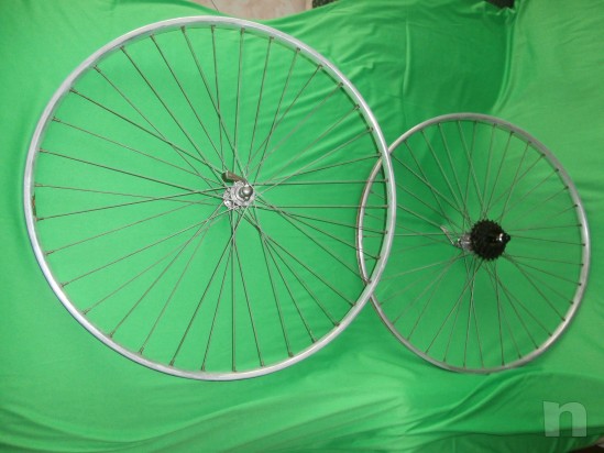 coppia vecchie ruote corsa ATOM foto-10225