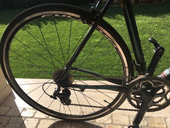 Bici da corsa Bianchi mod . intenso Agosto 2016 , ottime condizioni. foto-19099