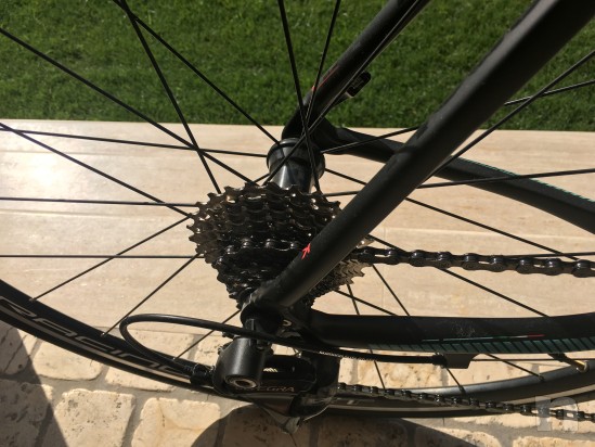 Bici da corsa Bianchi mod . intenso Agosto 2016 , ottime condizioni. foto-19100