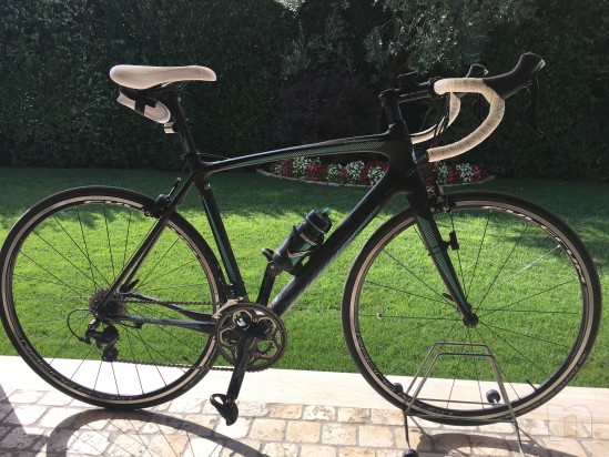 Bici da corsa Bianchi mod . intenso Agosto 2016 , ottime condizioni. foto-10393