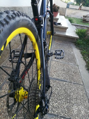 cube stereo hp 140..... misura " m " foto-19396