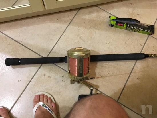 canna da tonno e mulinello foto-20078