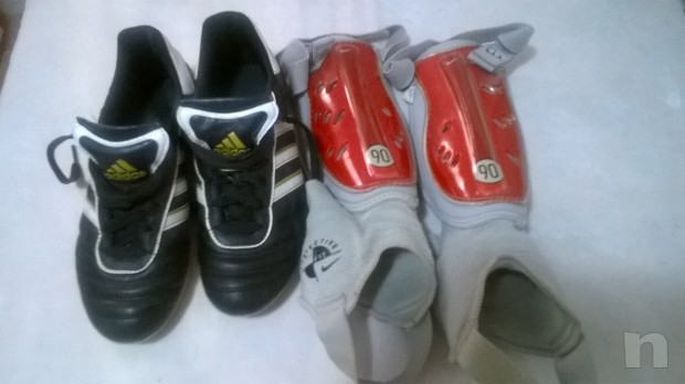 SCARPE DA CALCIO + PARASTINCHI foto-10947