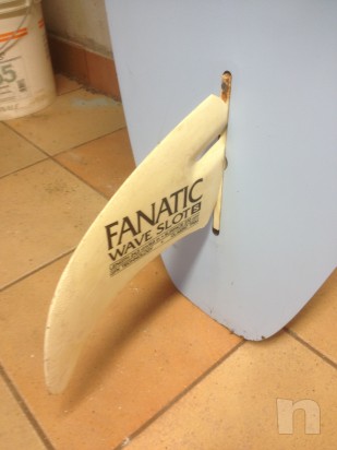 Tavola Kite usata pochissimo, completa di pinne. foto-20359