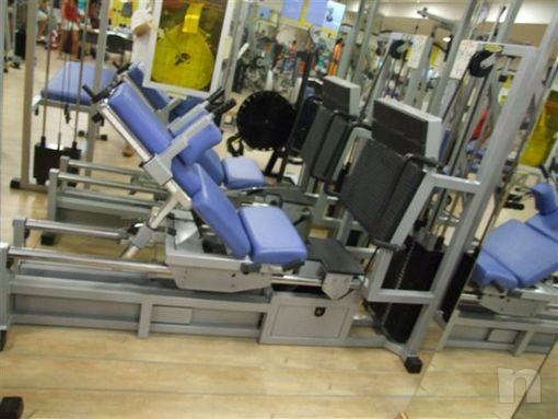 ATTREZZATURE  ISOTONICHE  TECHNOGYM SILVER foto-1575