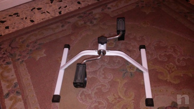 ATTREZZI PER ALLENAMENTO DOMESTICO foto-20535