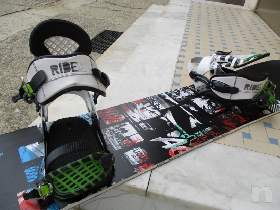 tavola snowboard e attrezzatura foto-20615