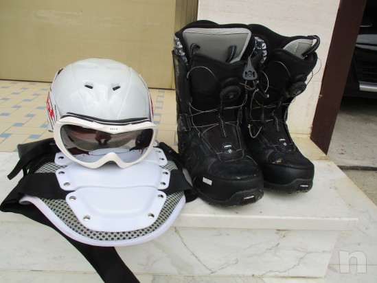tavola snowboard e attrezzatura foto-20616