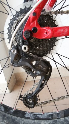 Specialized 26 alluminio ammortizzatori roci shox freni a disco anteriore e posteriore  cambio shimanu deore pedali con attacchi usata poco vendo causa inutilizzo  foto-20794