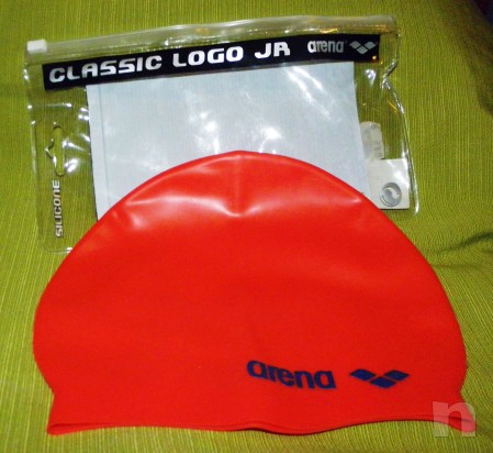 Cuffia da nuoto rossa in silicone taglia M foto-11575