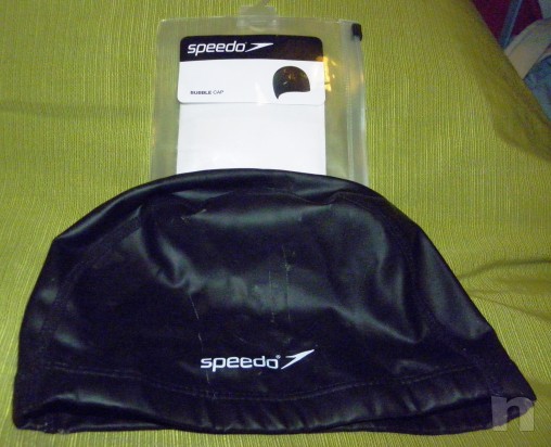 Cuffia da nuoto nera in poliuretano taglia M foto-11578