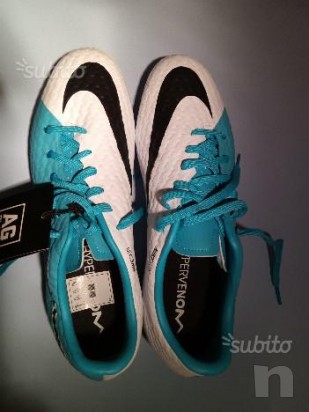 Scarpe da calcio Nike Hipervenom numero 42,5 nuove di zecca foto-21576
