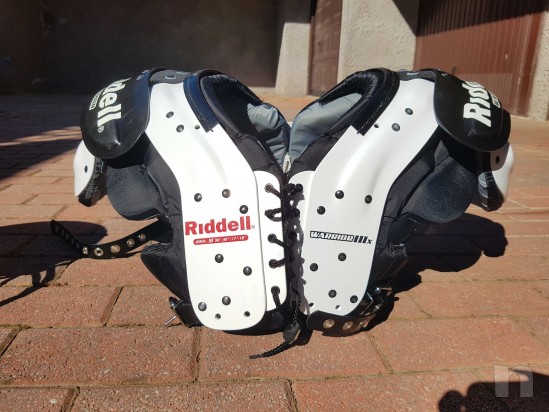 Vendo attrezzatura football americano taglia M più borsa  foto-21669