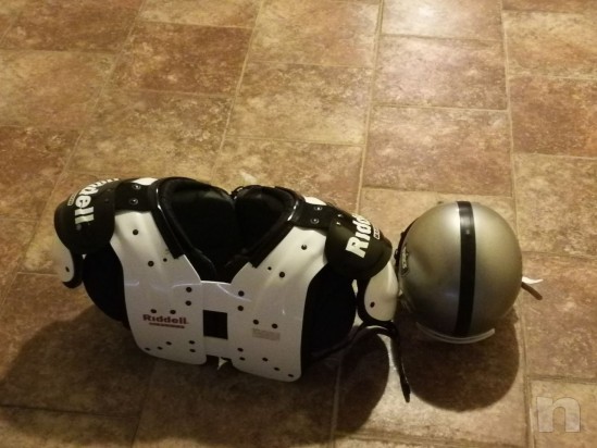 Vendo attrezzatura football americano taglia M più borsa  foto-11681