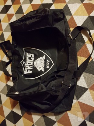 Vendo attrezzatura football americano taglia M più borsa  foto-21668