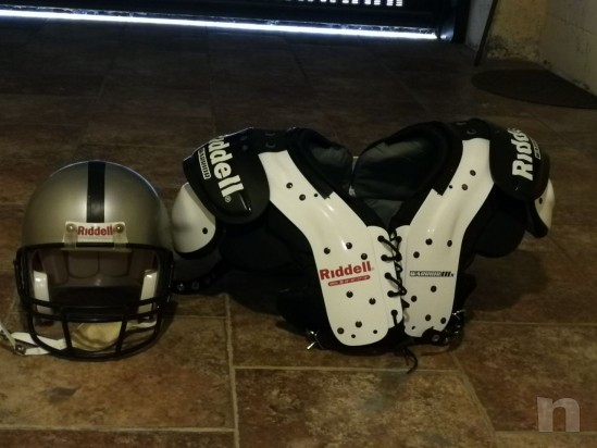 Vendo attrezzatura football americano taglia M più borsa  foto-21671