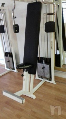  VENDITA VENDO PECTORAL MACHINE E LEG CURL TECHNOGYM USATI foto-11715