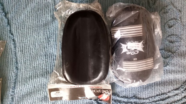 Paratibia da protezione per Kick  boxing nero della  Corsport foto-22169