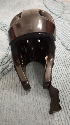 casco karate per combattimento distribuito da Ko foto-11977