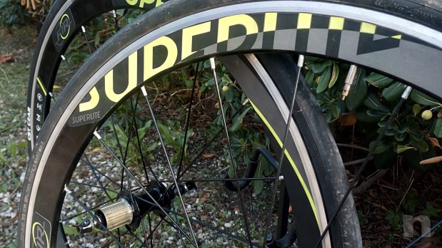 Vuelta Superlite 20 raggi SH foto-12382