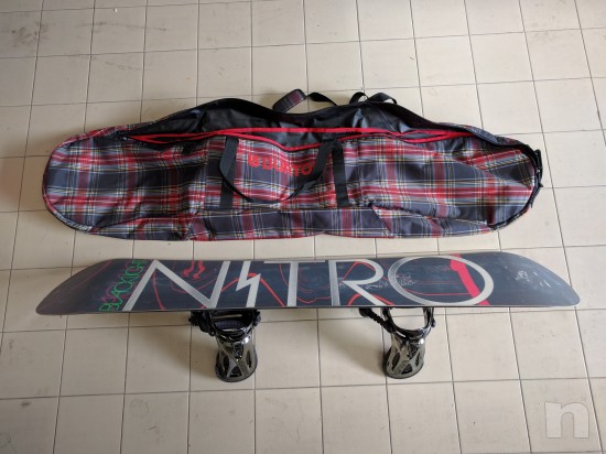 Tavola Snowboard Nitro BlackLight & Attacchi Raiden Machine foto-23212