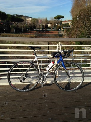 Bici alluminio e forcelle in carbonio foto-12721