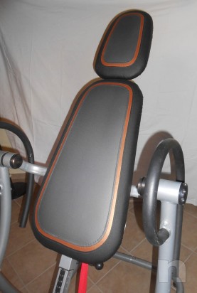 PANCA INVERSA IDEALE PER RILASSAMENTO SPINA DORSALE. foto-24061