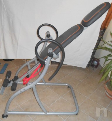 PANCA INVERSA IDEALE PER RILASSAMENTO SPINA DORSALE. foto-24060