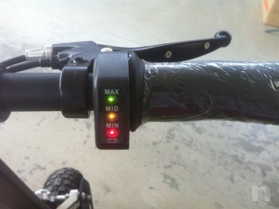 M.A.D MONOPATTINO ELETTRICO Anno 2017 Nuovo foto-24118