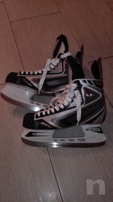 Vendo pattini da hockey CCM 03 taglia 42.5. foto-13009