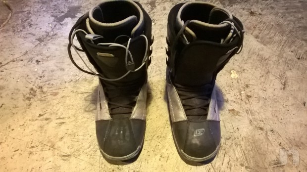 vendo scarponi e casco snowboard foto-13125