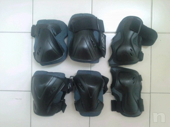 Pattini Rollerblade TG 39 + protezioni foto-24571