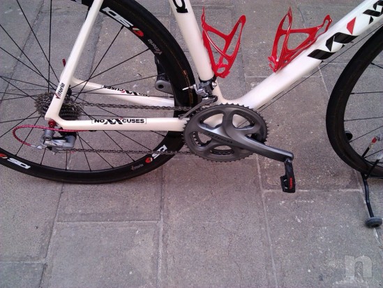 Bici da corsa in carbonio foto-2083