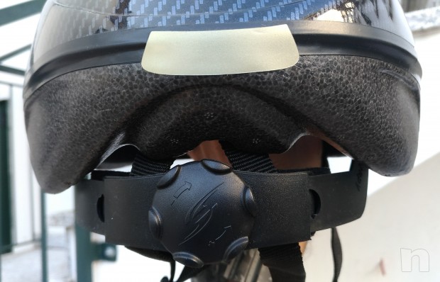 CASCO FORTUNA TAGLIA L/XL SCOCCA EFFETTO CARBONIO foto-26301