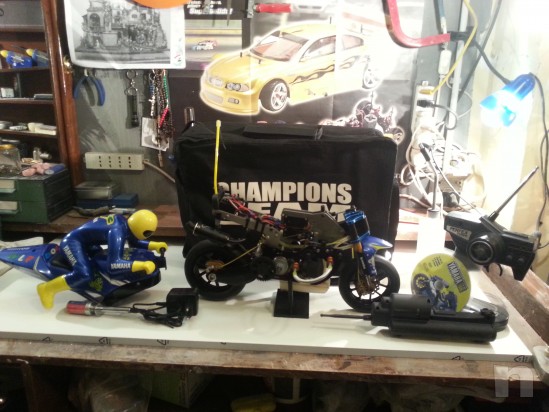 Moto professionale radiocomandata scoppio foto-14243