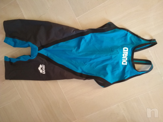 Vendo costume Arena da gara donna taglia 40 foto-14344