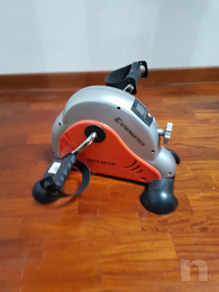 Pedaliera o Mini Bike di allenamento gambe e braccia foto-14390