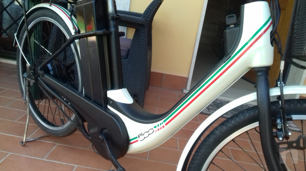 Bicicletta elettrica pedalata assistita grif Fiat 500 - ciclismo-biciclette  in vendita a Roma
