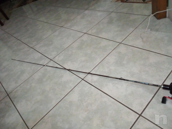 Canna da pesca slow pitc con mulinello foto-27701