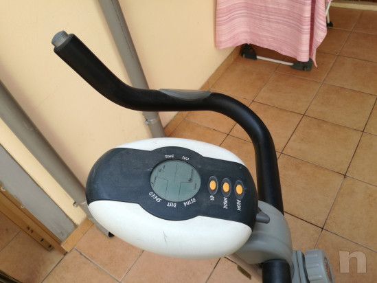 Cyclette e panca x addominali foto-27956