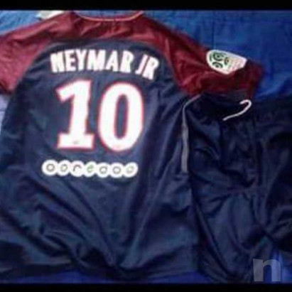 Maglia e pantaloncini Neymar  foto-16074