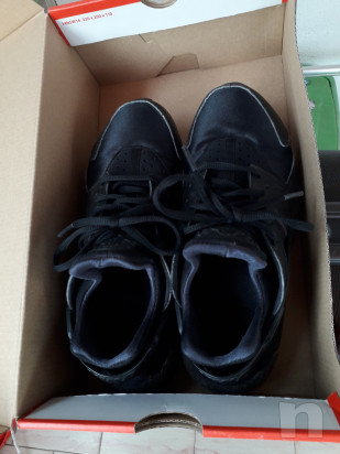 Vendo Nike nere donna Air Huarache  foto-30737
