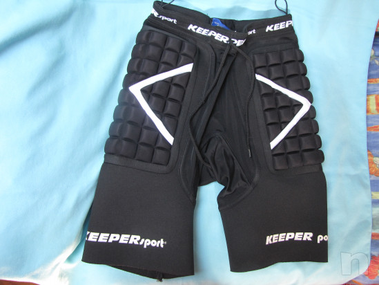 Pantaloncini da portiere di calcio foto-16424