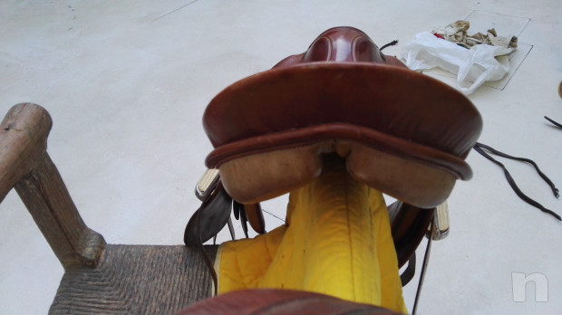 Sella per monta Inglese Hippos in cuoio anni 70/80 foto-31688