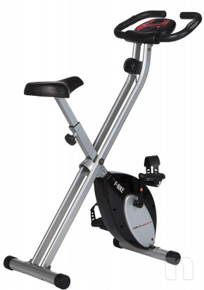 Ciclette pieghevole da camera nera. foto-16884