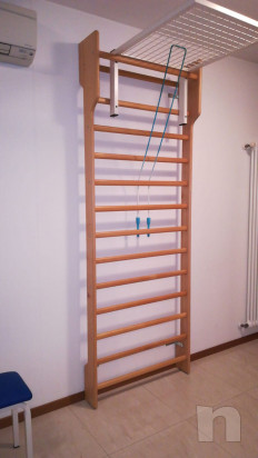 Spalliera ad una campata con parte sporgente foto-17346