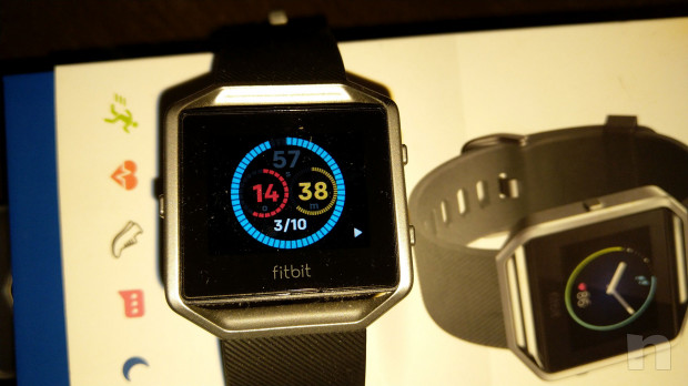 Fitbit Blaze Smart Fitness Watch + Carica da tavolo foto-33444