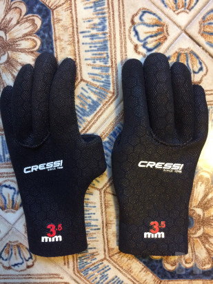 Vendo muta ed accessori Nuovi da donna, per attività subacquea. foto-34224