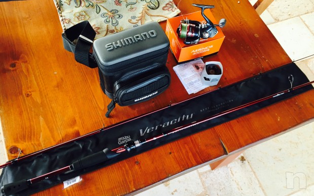 Attrezzatura pesca spinning foto-1787